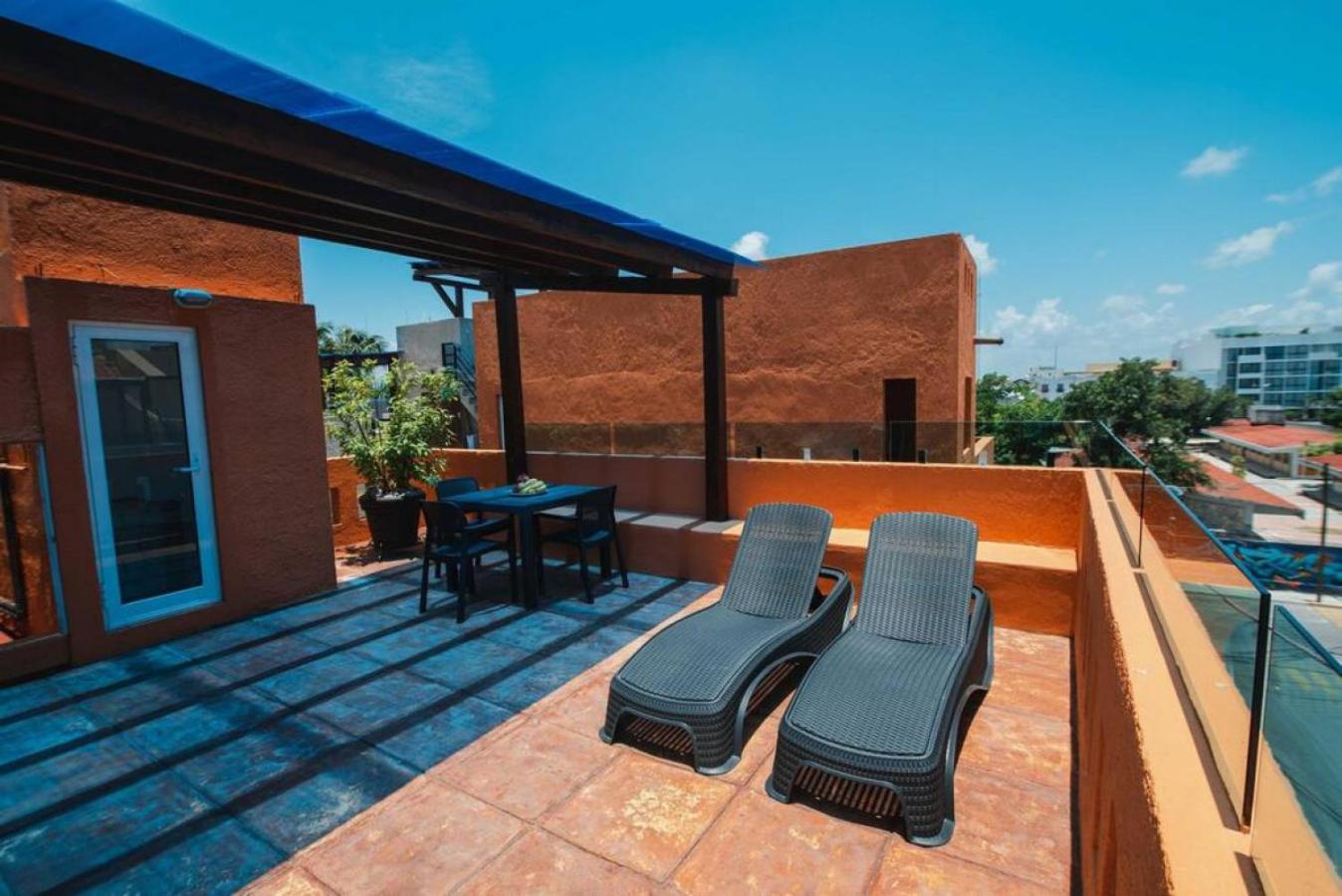 Apartamento 1br With Balcony And Terrace, 1 Block From 5th Av Playa del Carmen